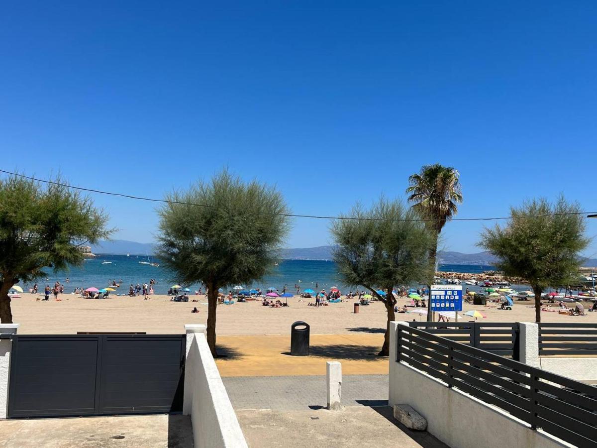 Apartamento En La Playa. Free Parking. Free Wifi L' Escala Dış mekan fotoğraf