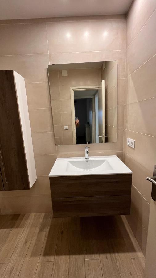 Apartamento En La Playa. Free Parking. Free Wifi L' Escala Dış mekan fotoğraf