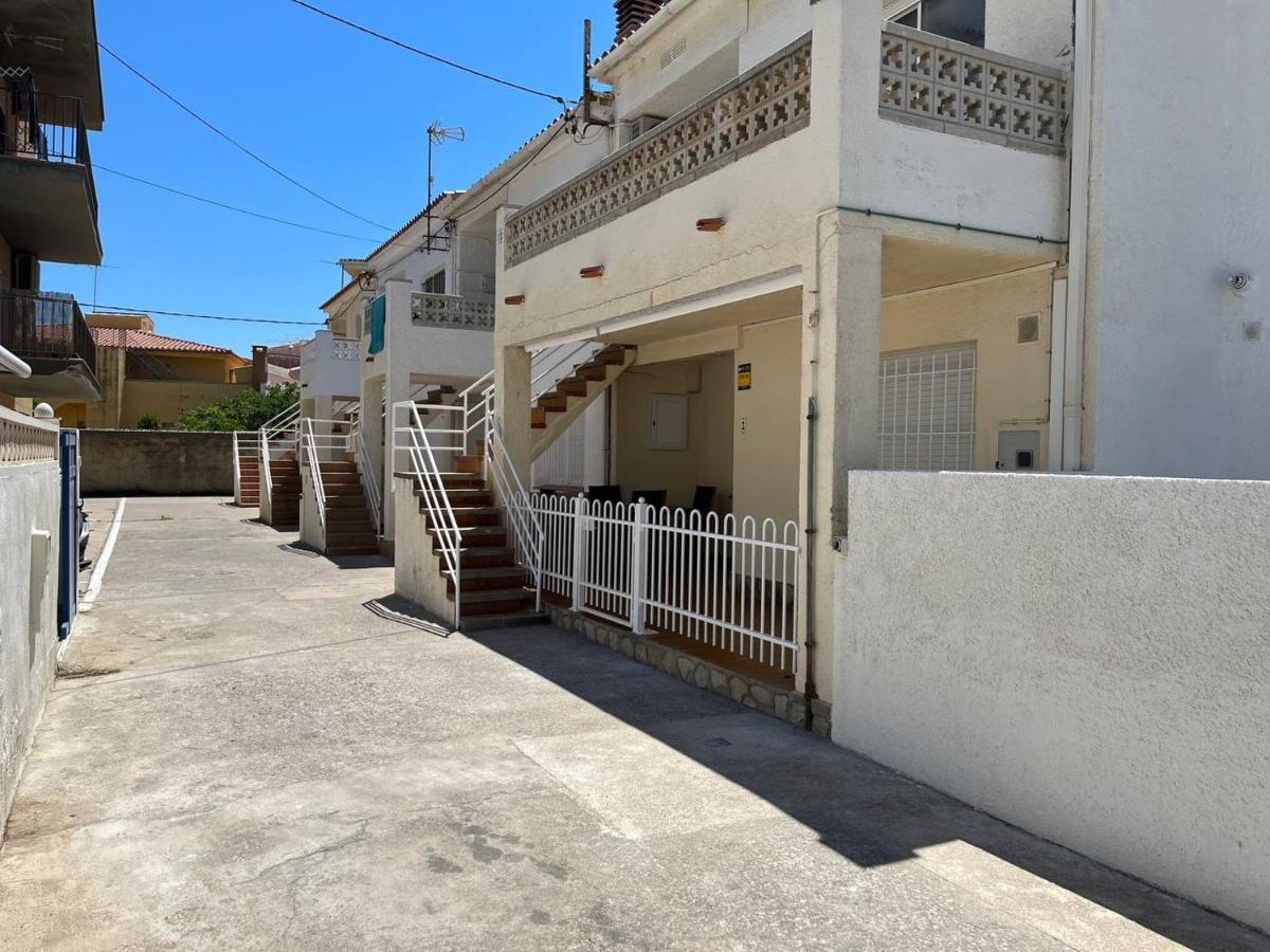 Apartamento En La Playa. Free Parking. Free Wifi L' Escala Dış mekan fotoğraf